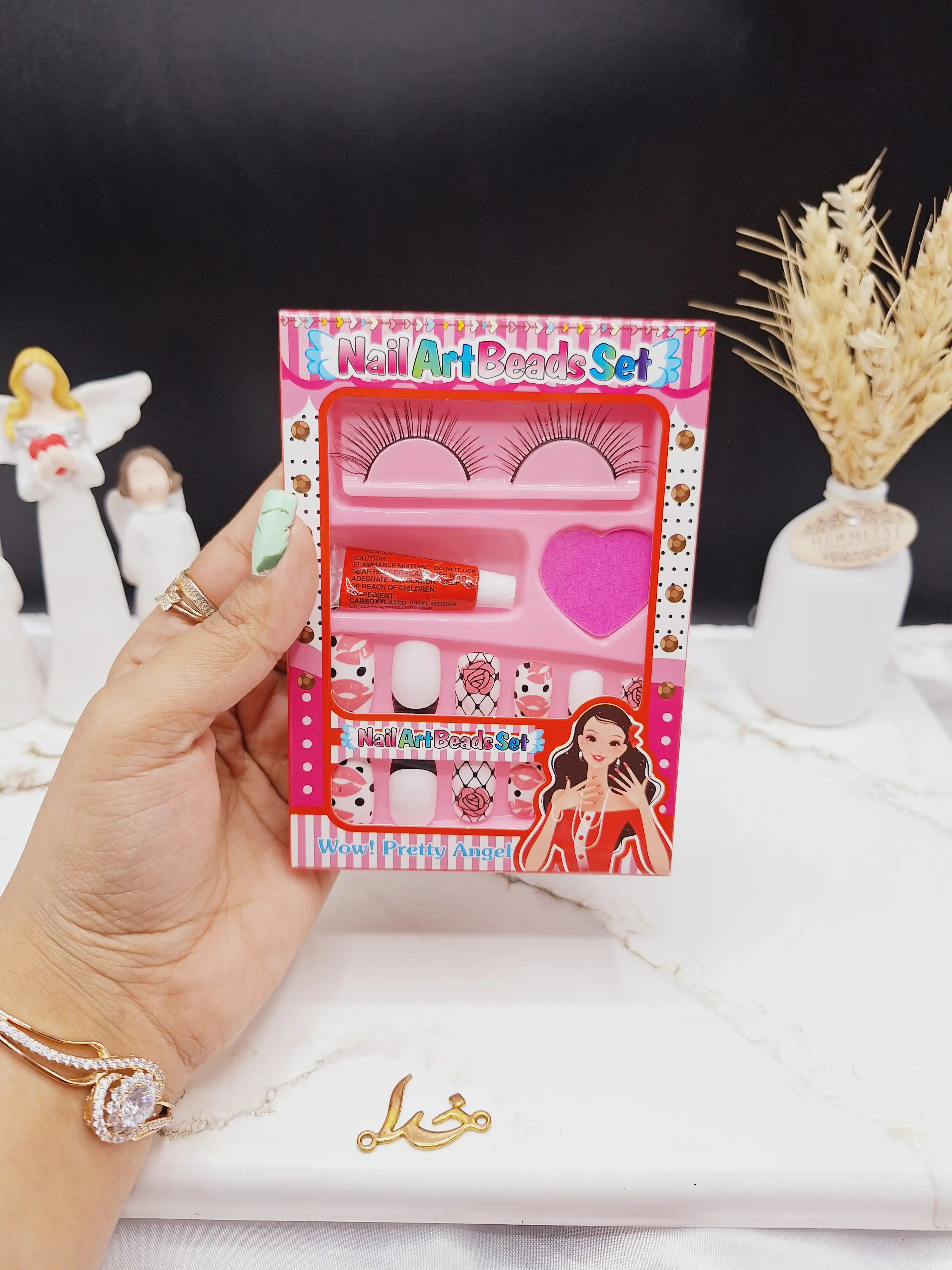 پک چسپ و ناخن و مژه مصنوعی بچگانه کد 2956