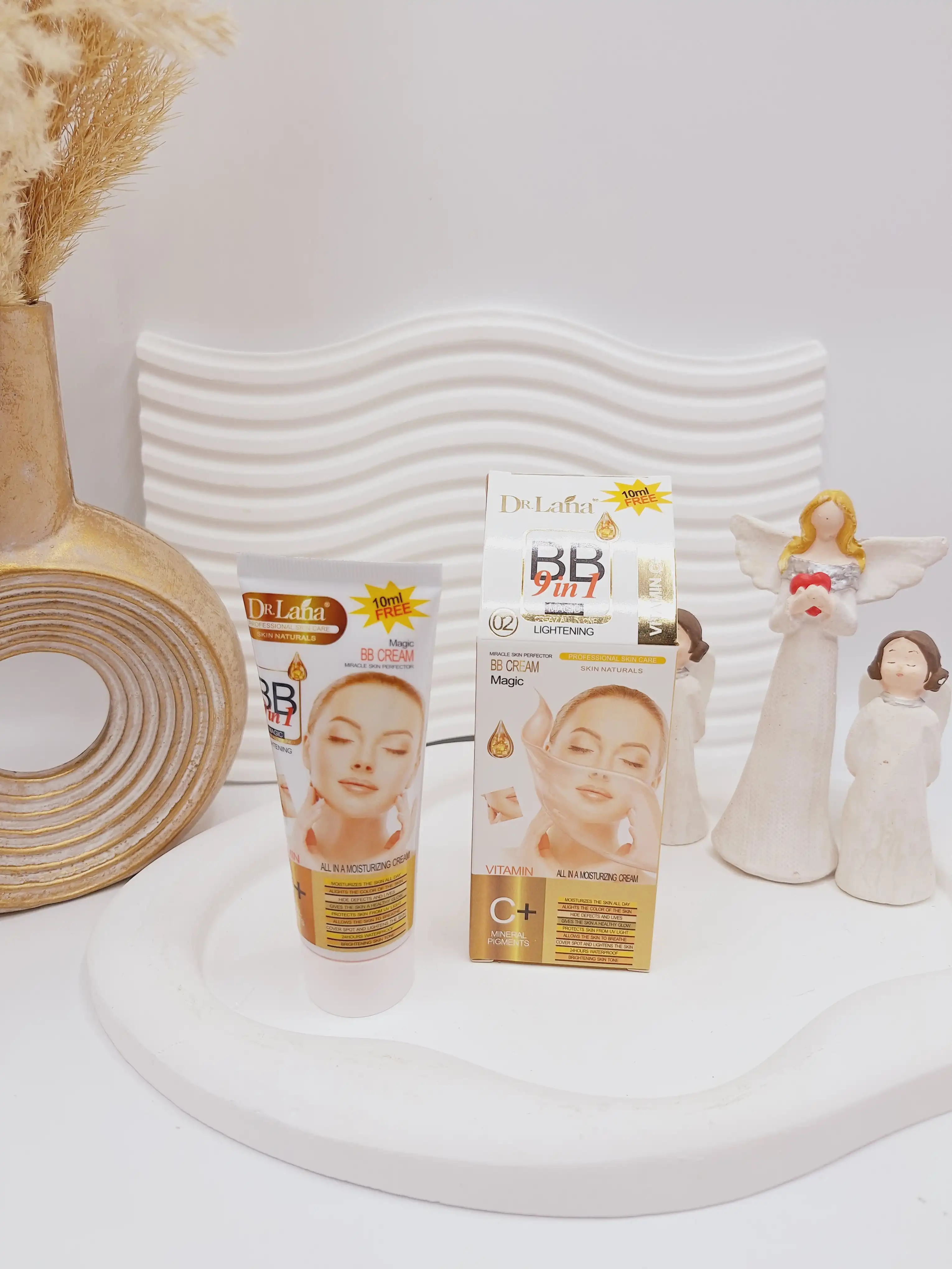 BB کرم دارای ویتامین سی با کاور بالا و پوشانندگی عیوب کد 3820