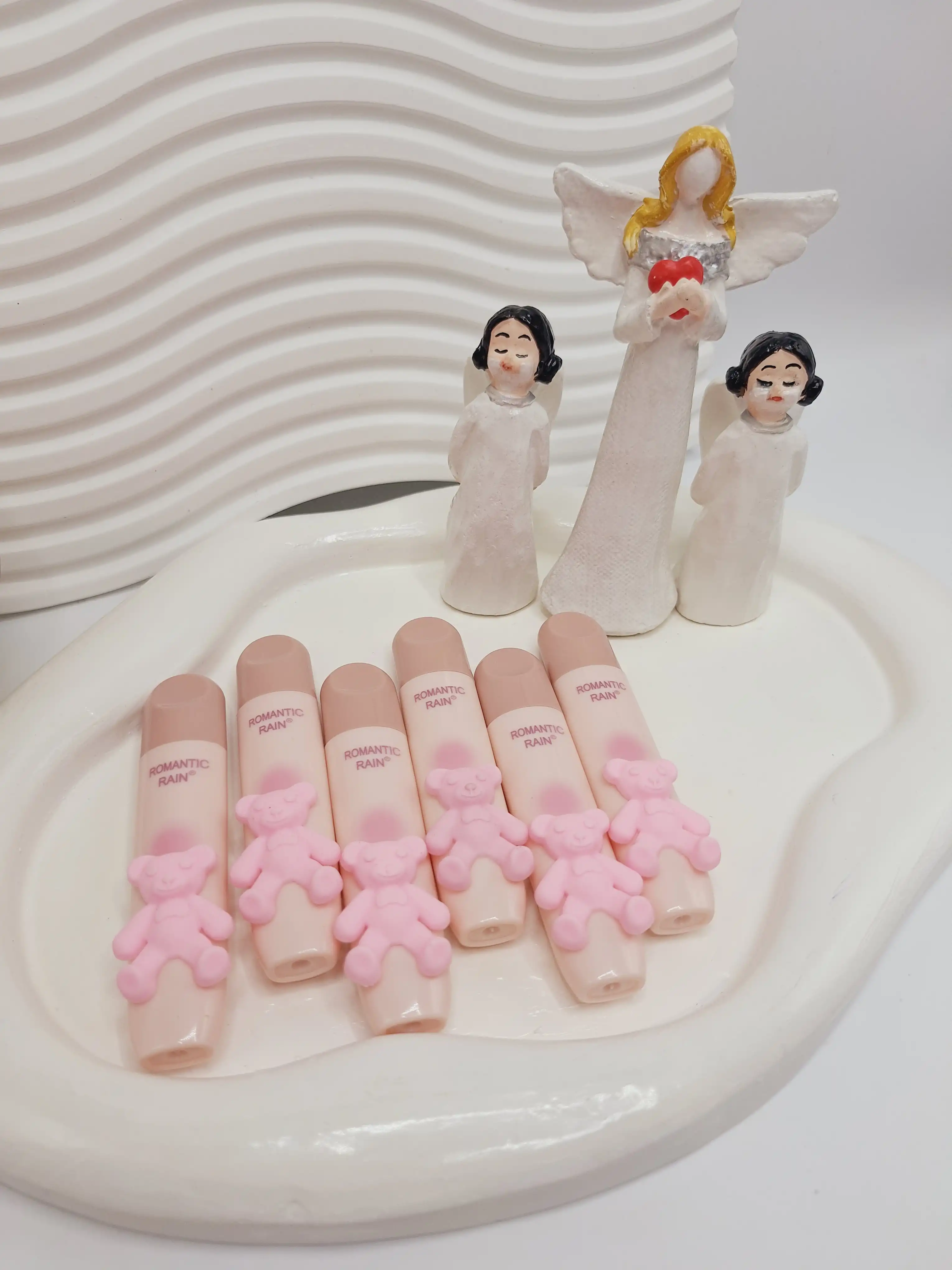 لیپ گلاس خیس طرح خرس کیوت برند ROMANTIC RAIN کد 1893