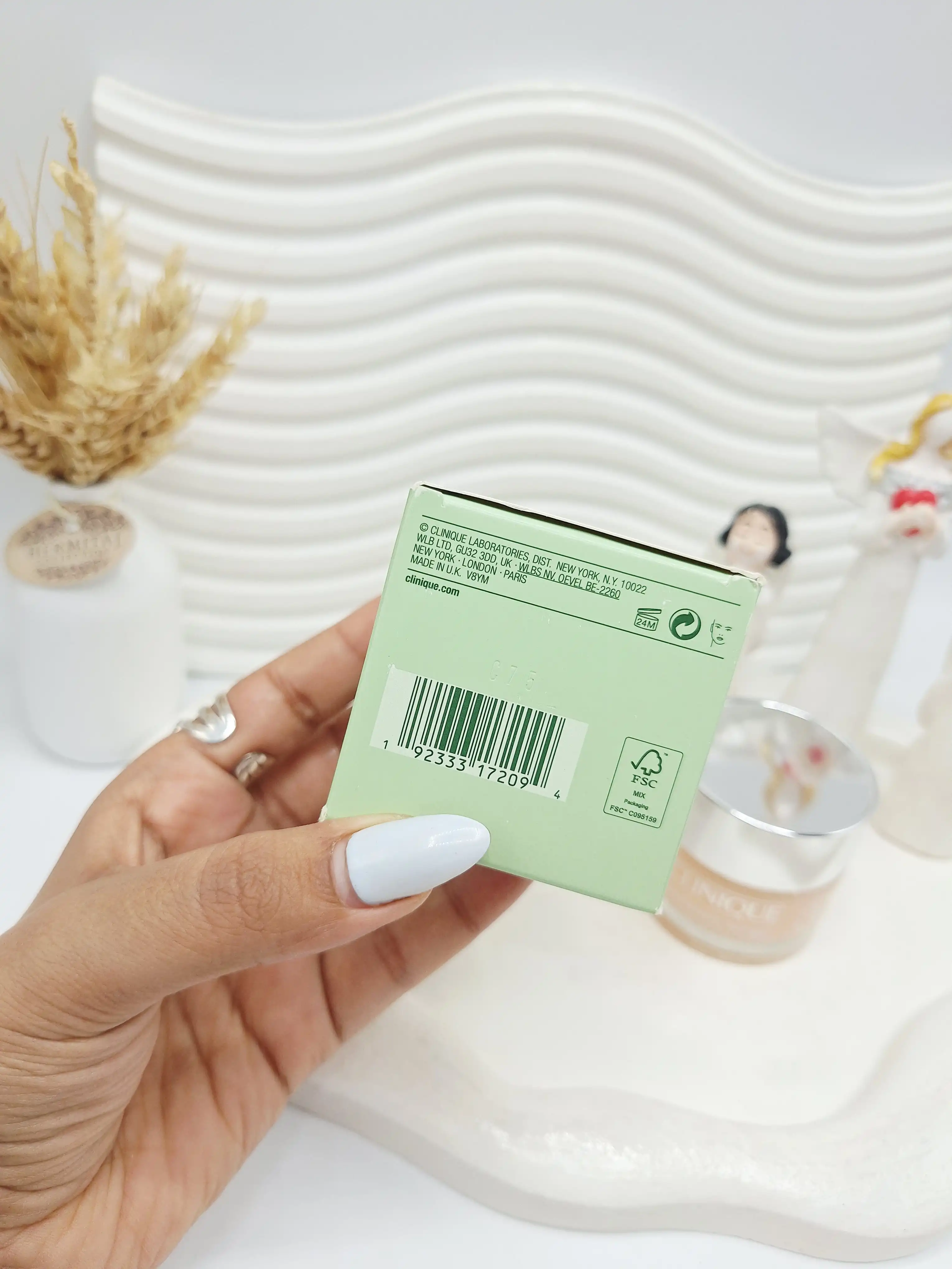ژل آبرسان قوی هیالورونیک کلینیک های کپی امارات کد 7209