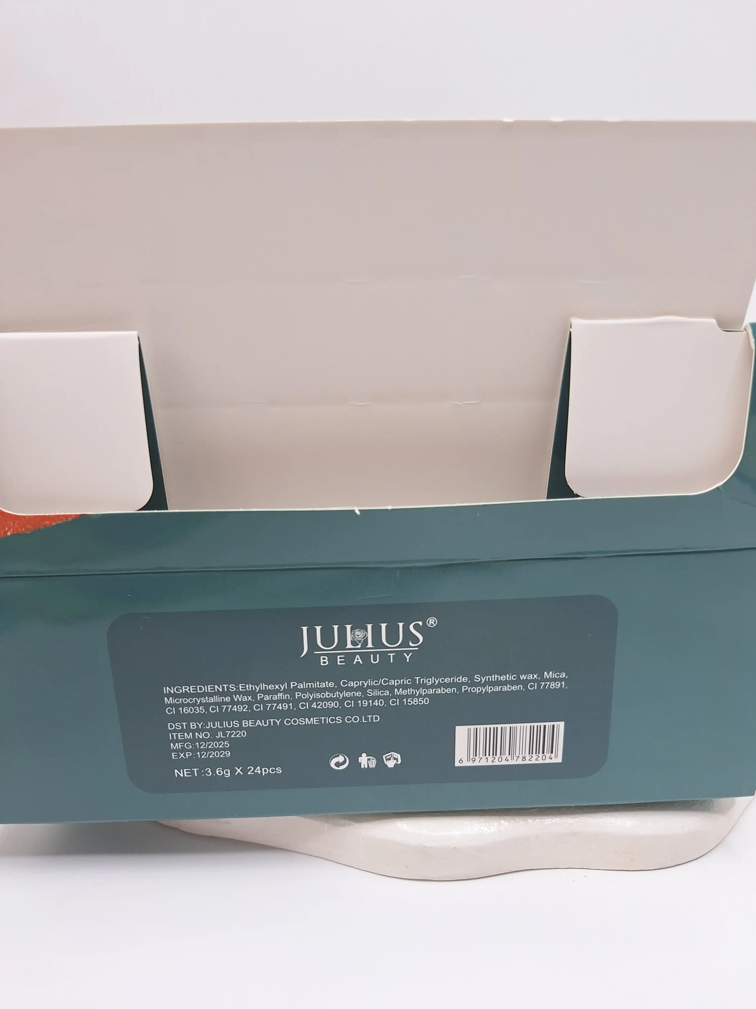 پک رژ 8 تایی جامد مات برند جولیوس کد 7220